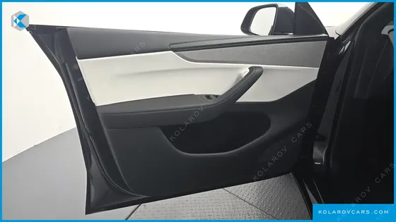 TESLA MODEL Y PREMIUM RWD