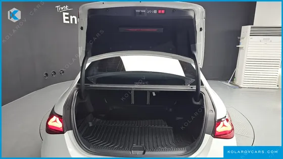 MERCEDES E-CLASS E200 AVANTGARDE