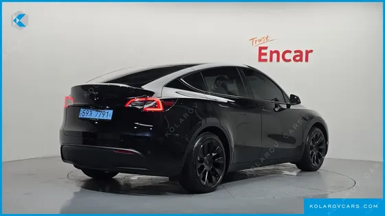 TESLA MODEL Y RWD