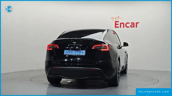 TESLA MODEL Y RWD
