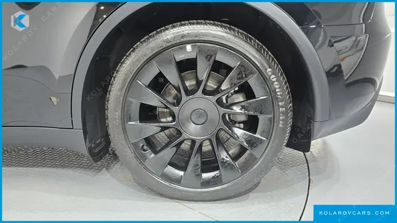 TESLA MODEL Y RWD