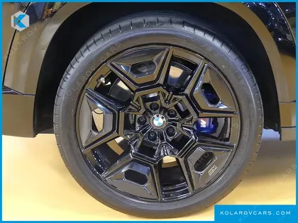 BMW XM 4.4