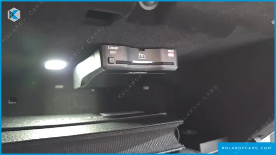 MERCEDES E-CLASS E200 AVANTGARDE
