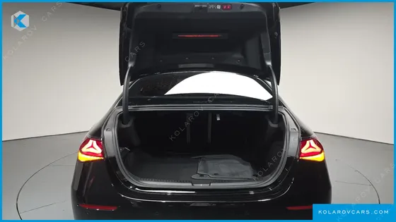 MERCEDES E-CLASS E200 AVANTGARDE