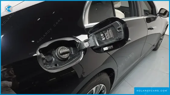 MERCEDES E-CLASS E200 AVANTGARDE