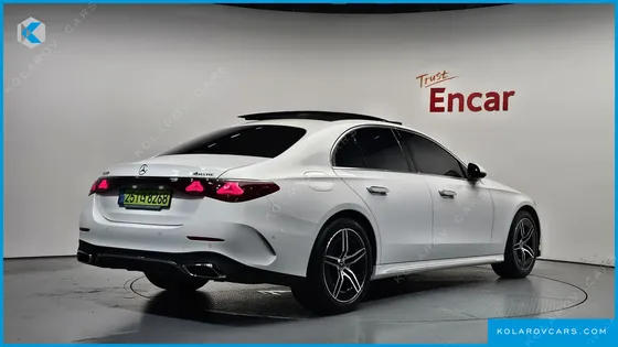 MERCEDES E-CLASS E300 4MATIC AMG LINE