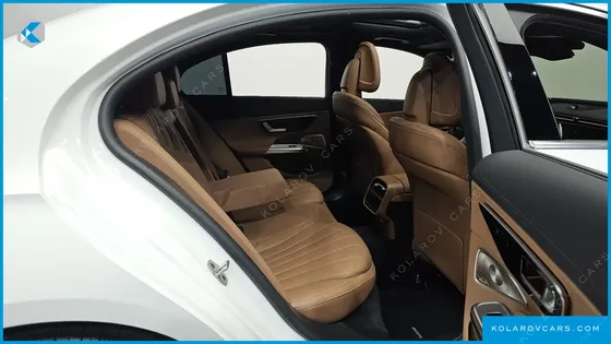 MERCEDES E-CLASS E300 4MATIC AMG LINE