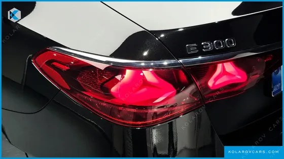 MERCEDES E-CLASS E300 4MATIC EXCLUSIVE