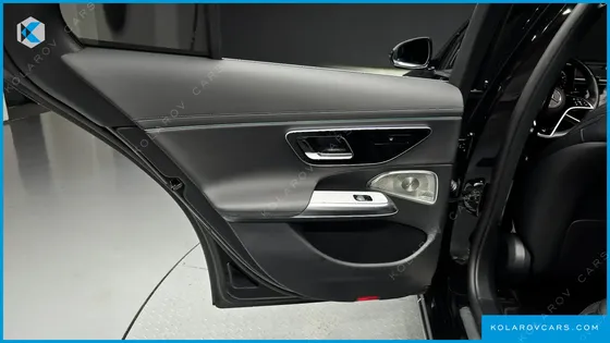 MERCEDES E-CLASS E300 4MATIC EXCLUSIVE