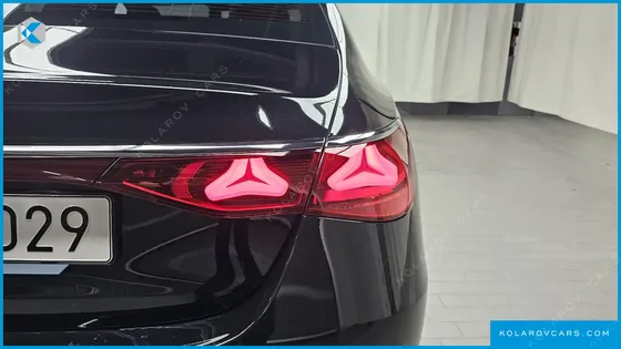 MERCEDES E-CLASS E200 AVANTGARDE