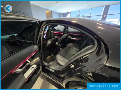 MERCEDES E-CLASS E300 4MATIC AMG LINE