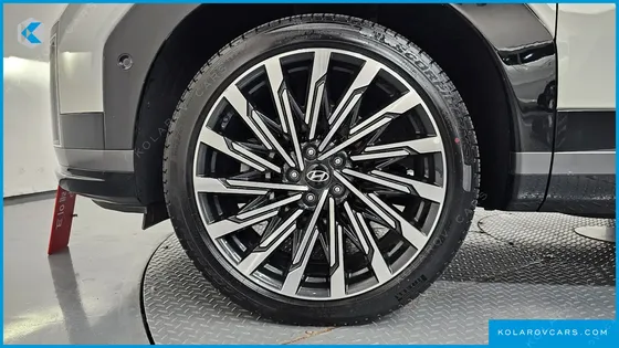 HYUNDAI SANTA FE GASOLINE 2.5T 4WD