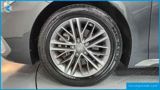 HYUNDAI GRANDEUR 2.4 PREMIUM