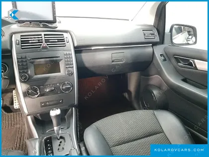 MERCEDES B-CLASS B200