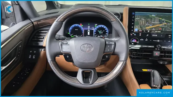 TOYOTA ALPHARD 2.5 HEV EXECUTIVE AWD
