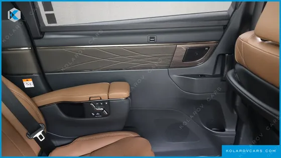 TOYOTA ALPHARD 2.5 HEV EXECUTIVE AWD