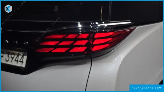 TOYOTA ALPHARD 2.5 HEV EXECUTIVE AWD