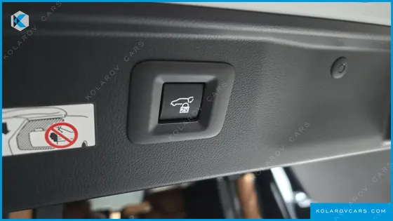 TOYOTA ALPHARD 2.5 HEV EXECUTIVE AWD