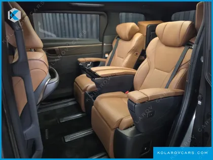 TOYOTA ALPHARD 2.5 HEV EXECUTIVE AWD