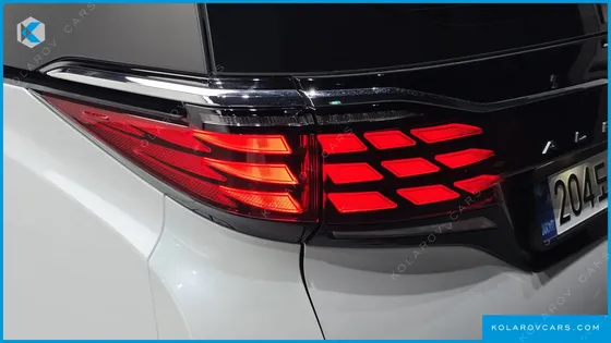 TOYOTA ALPHARD 2.5 HEV EXECUTIVE AWD