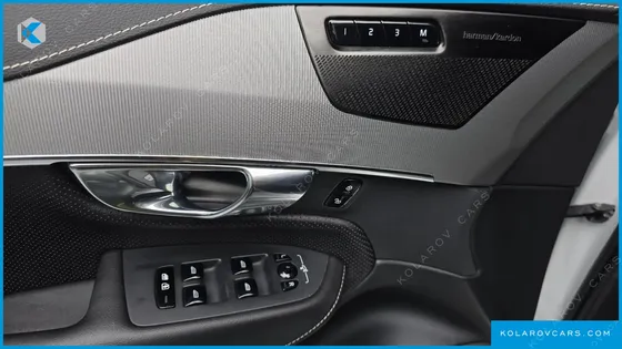 VOLVO XC90 T8 R-DESIGN HYBRID