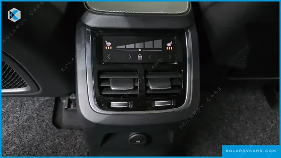 VOLVO XC90 T8 R-DESIGN HYBRID