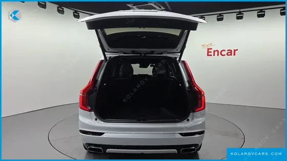 VOLVO XC90 T8 R-DESIGN HYBRID