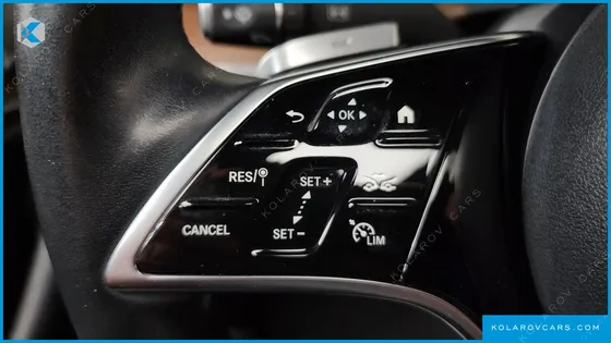 MERCEDES E-CLASS E300E 4MATIC EXCLUSIVE