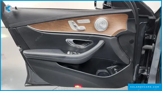 MERCEDES E-CLASS E300E 4MATIC EXCLUSIVE