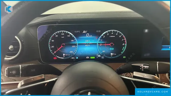 MERCEDES E-CLASS E300E 4MATIC EXCLUSIVE