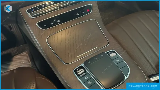MERCEDES E-CLASS E300E 4MATIC EXCLUSIVE