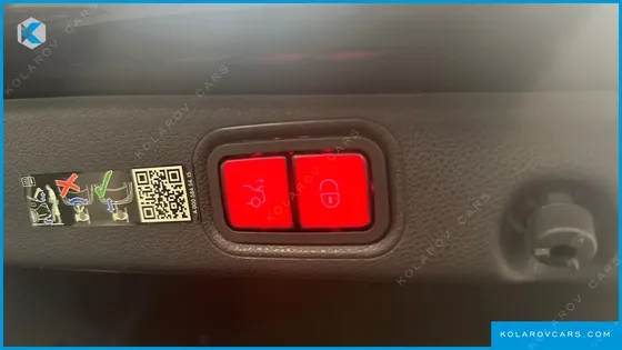 MERCEDES E-CLASS E300E 4MATIC EXCLUSIVE