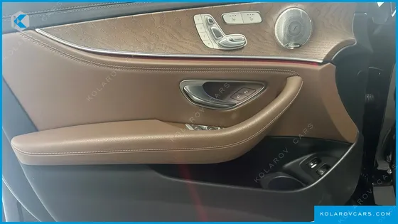 MERCEDES E-CLASS E300E 4MATIC EXCLUSIVE