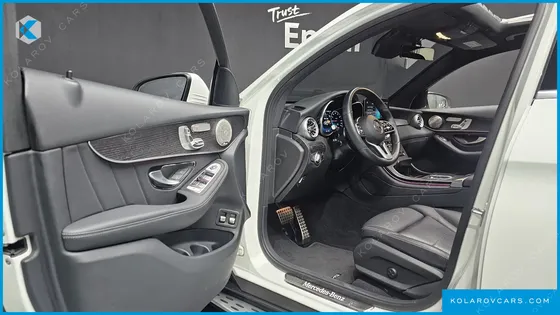 MERCEDES GLC-CLASS GLC300E 4MATIC COUPE