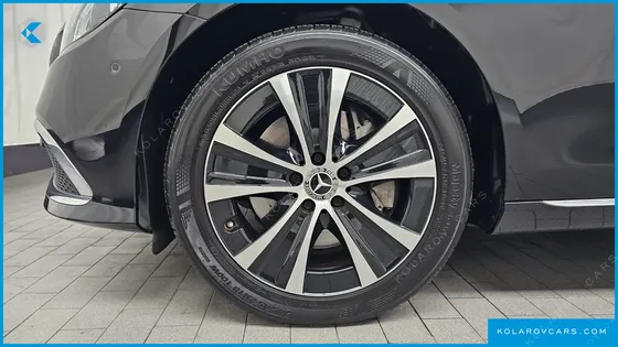 MERCEDES E-CLASS E300E 4MATIC EXCLUSIVE