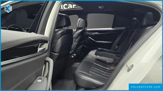 BMW 5 SERIES 530E M SPORT
