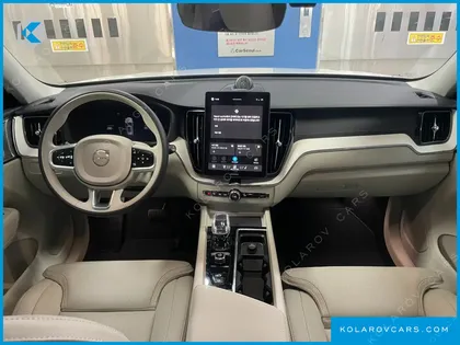 VOLVO XC60 T8 ULTRA BRIGHT