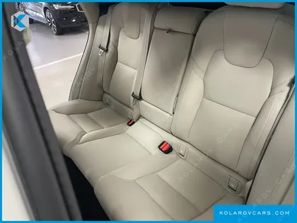 VOLVO XC60 T8 ULTRA BRIGHT