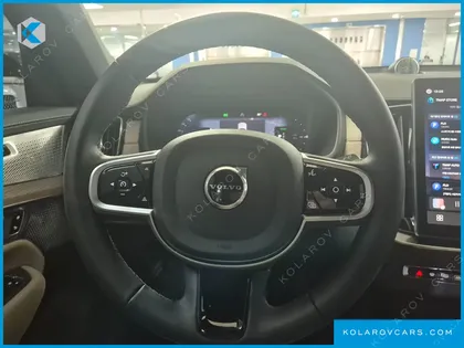 VOLVO XC90 T8 ULTRA DARK HYBRID