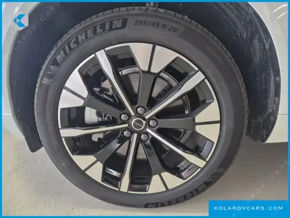 VOLVO XC60 T8 ULTRA BRIGHT