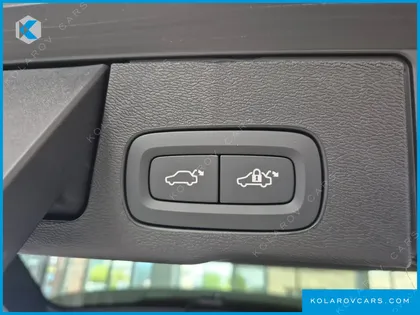 VOLVO XC60 T8 ULTRA BRIGHT