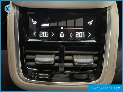 VOLVO XC90 T8 ULTRA BRIGHT HYBRID