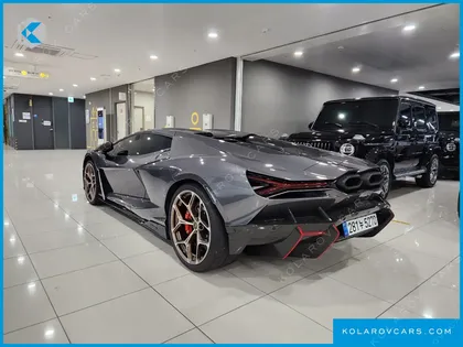 LAMBORGHINI REVUELTO 6.5 V12