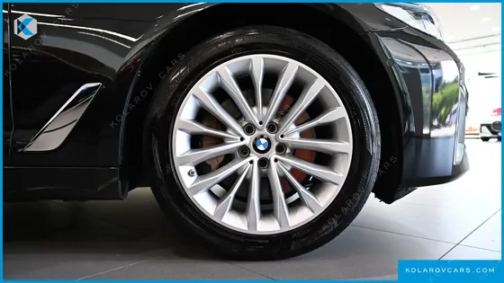 BMW 5 SERIES 530E LUXURY