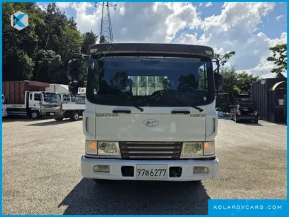 HYUNDAI MEGA TRUCK GOLD