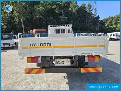 HYUNDAI MEGA TRUCK GOLD