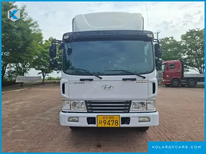 HYUNDAI MEGA TRUCK GOLD