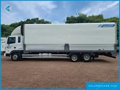 HYUNDAI MEGA TRUCK GOLD
