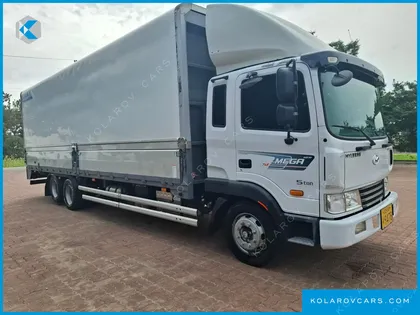 HYUNDAI MEGA TRUCK GOLD