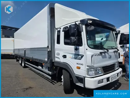 HYUNDAI MEGA TRUCK GOLD